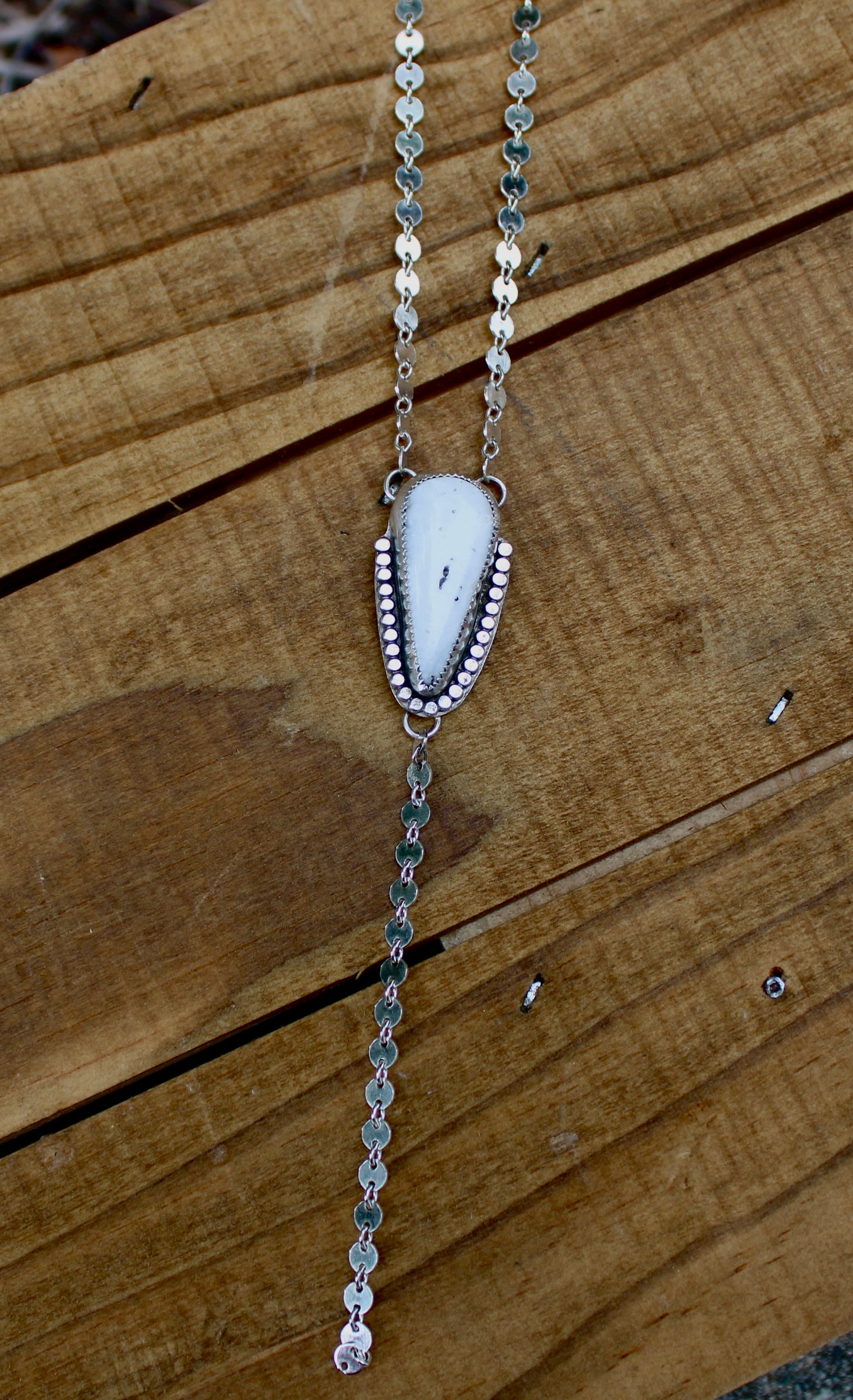 White Buffalo Lariat