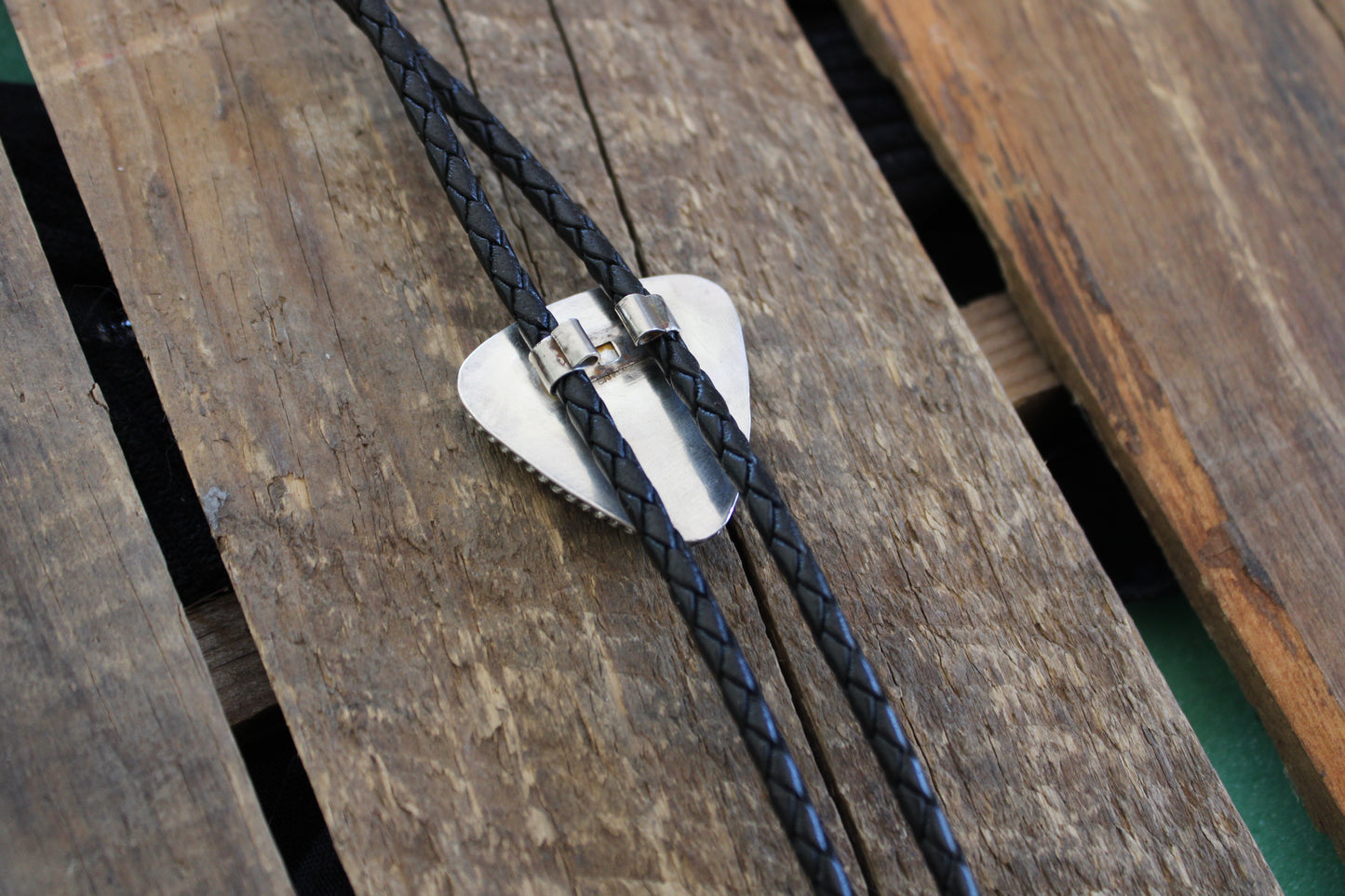 Ribbon Turquoise Bolo Tie