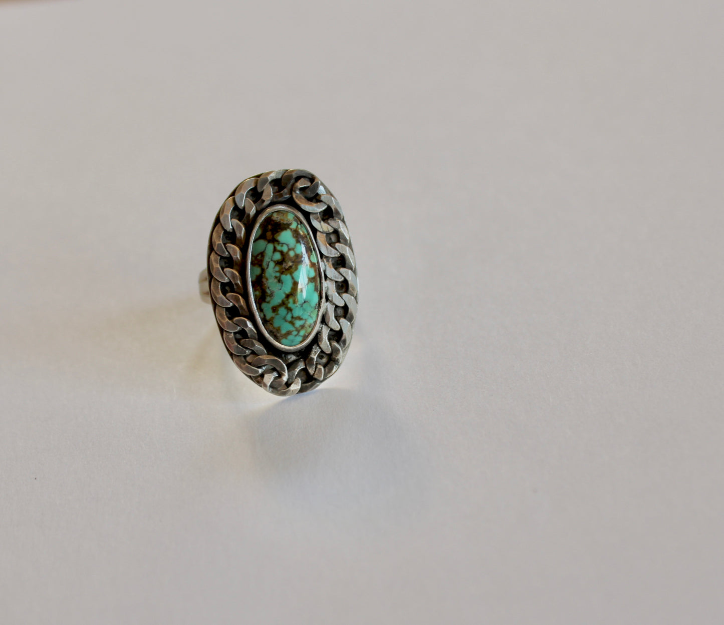 Size 7.5 Polychrome Qingu Turquoise Curb Chain Ring