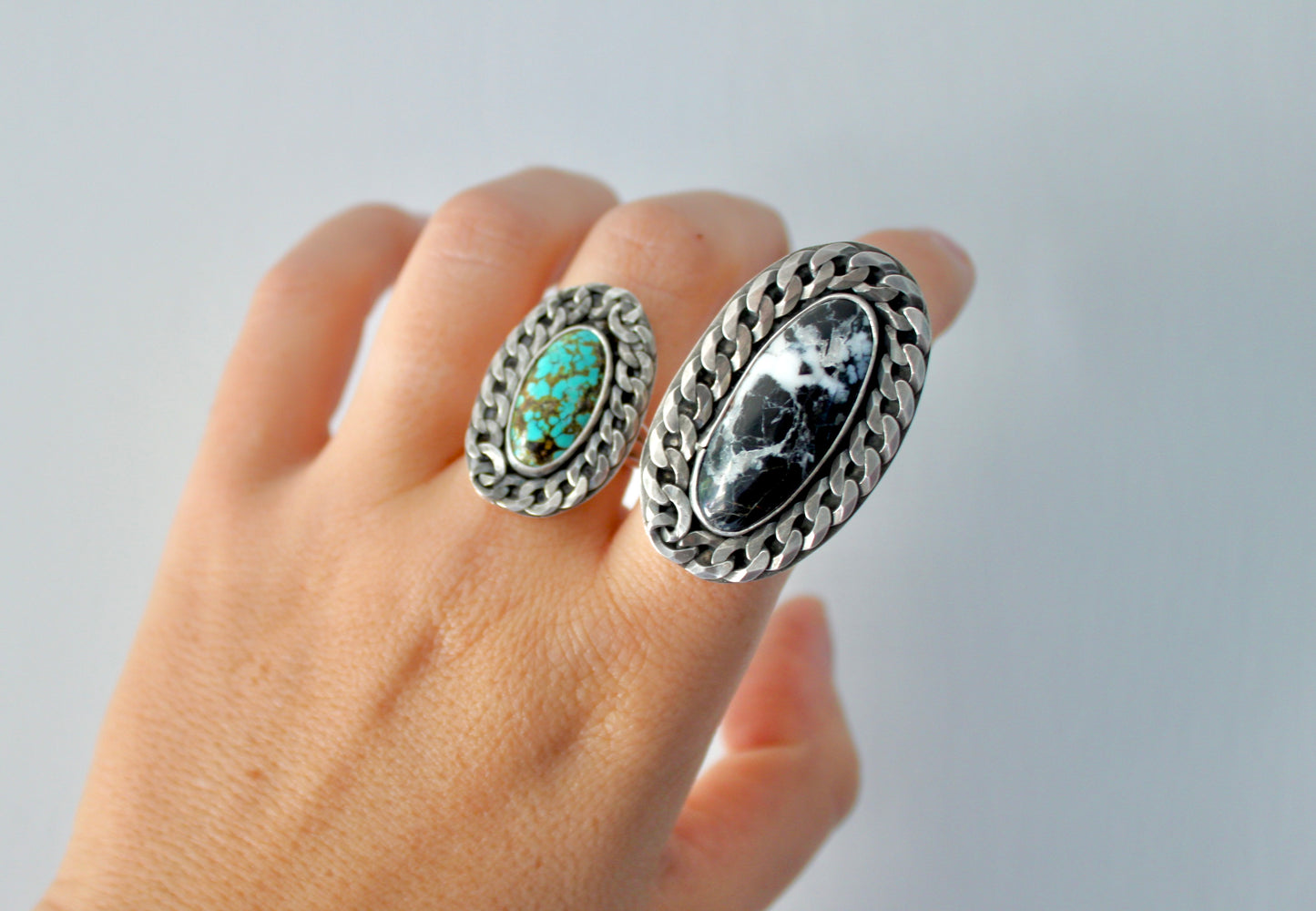 Size 8 White Buffalo Turquoise Curb Chain Ring