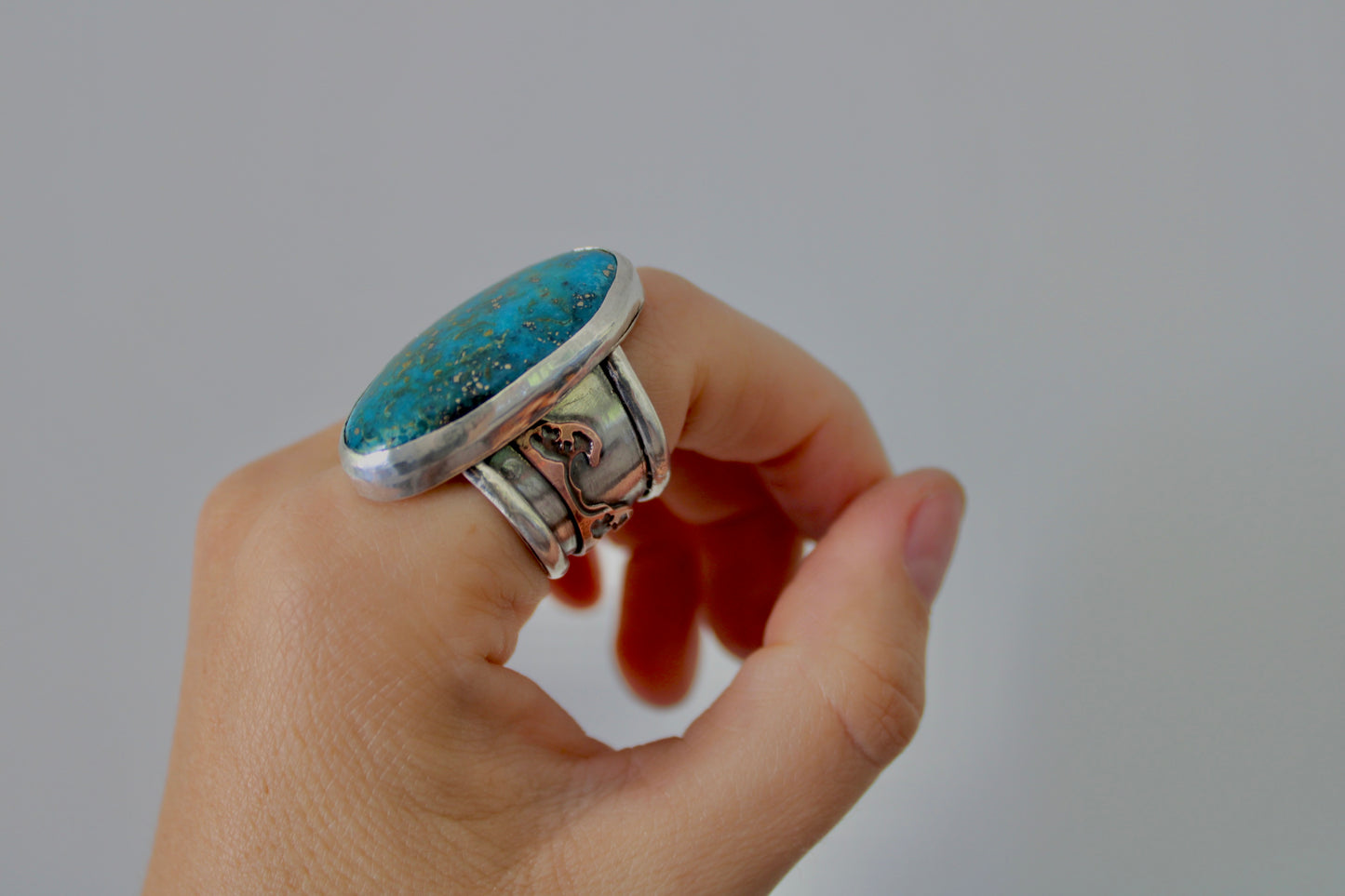 Size 10-True Blue Kingman Turquoise ring with Copper Waves
