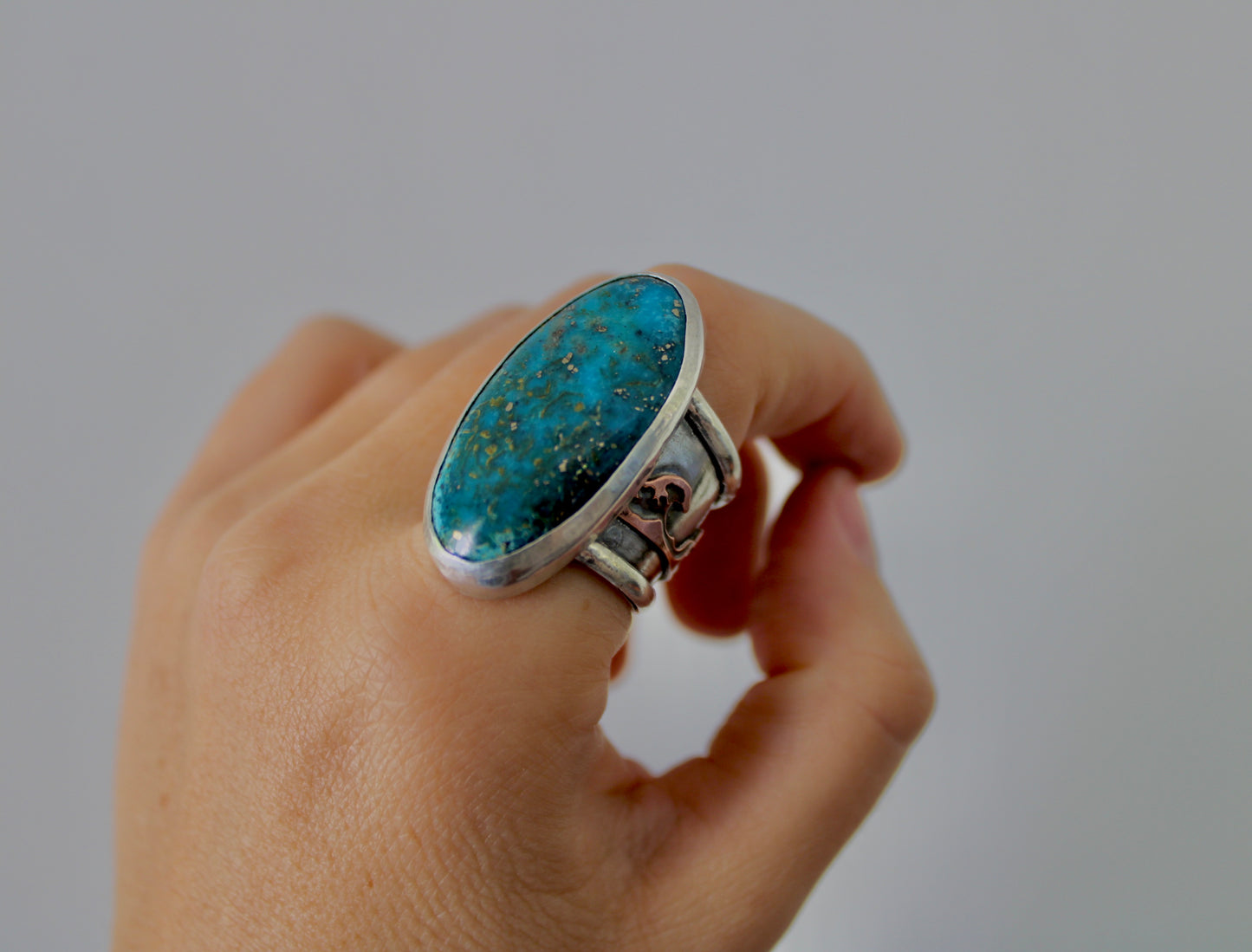 Size 10-True Blue Kingman Turquoise ring with Copper Waves