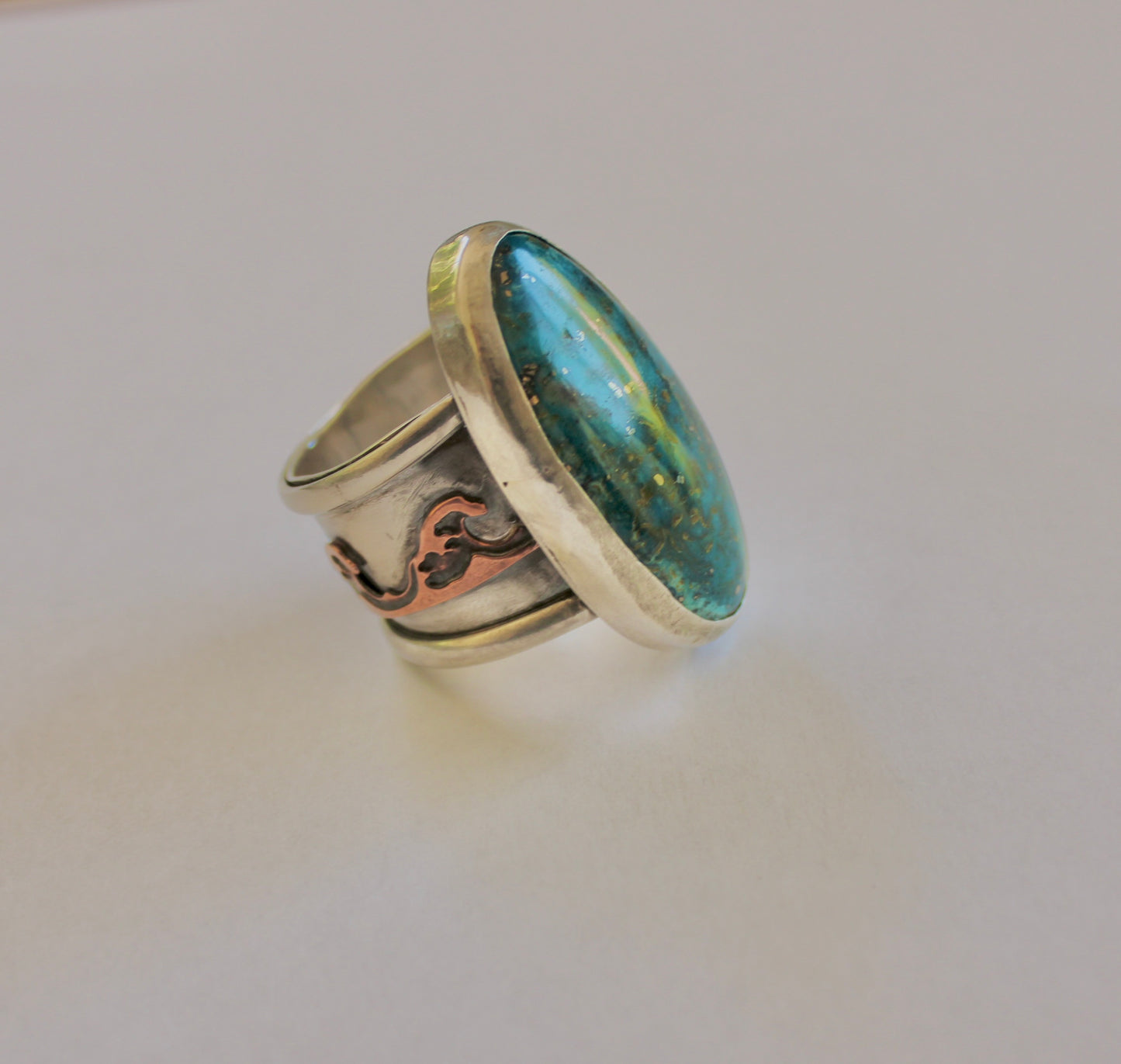 Size 10-True Blue Kingman Turquoise ring with Copper Waves