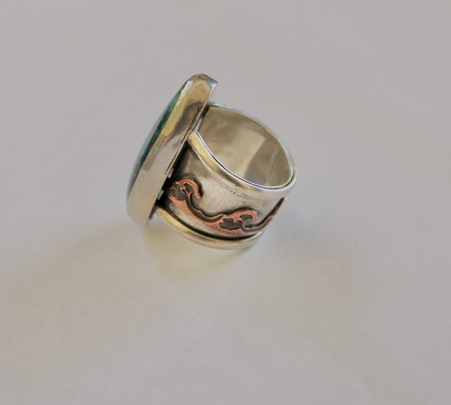 Size 10-True Blue Kingman Turquoise ring with Copper Waves