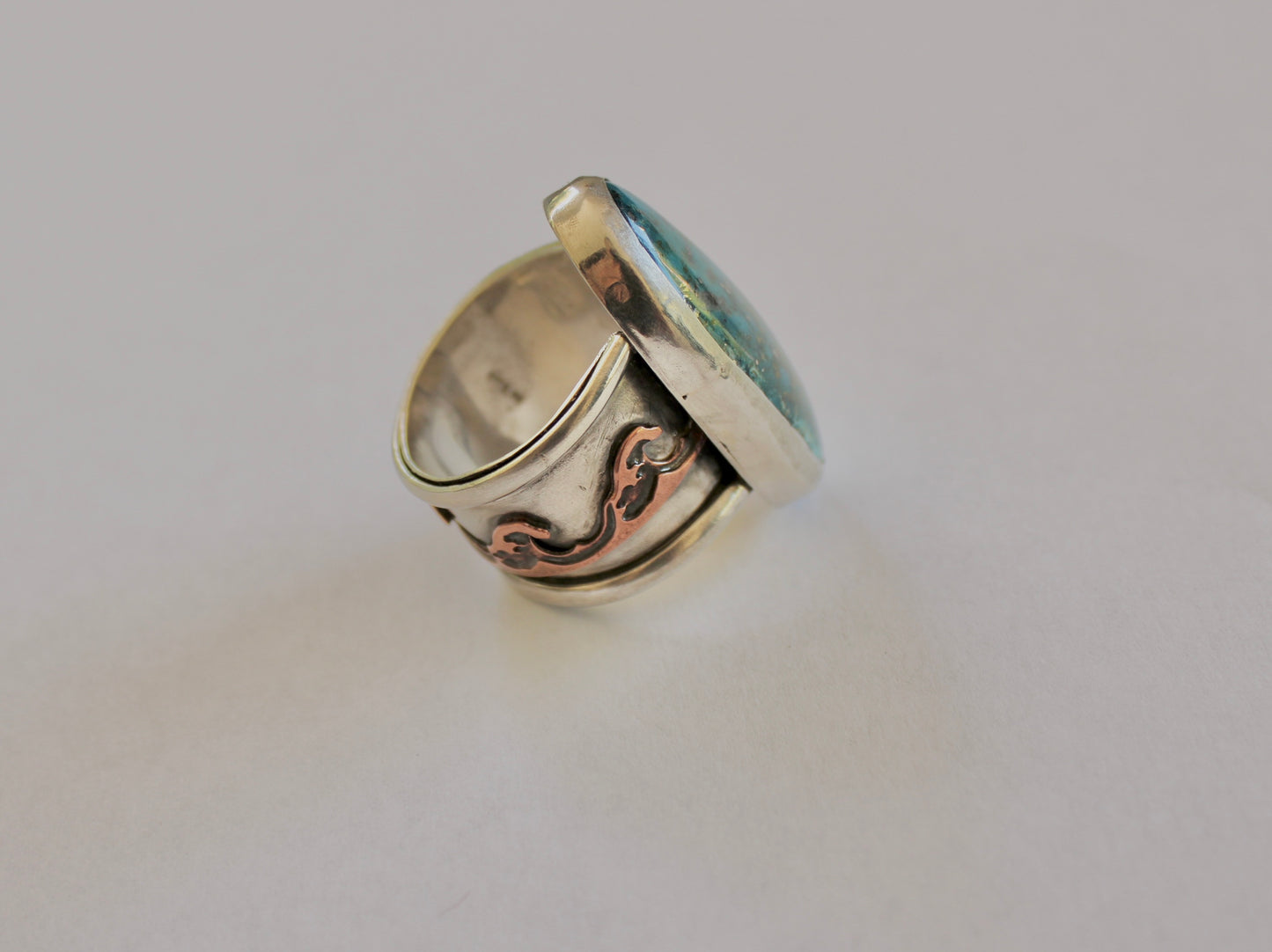 Size 10-True Blue Kingman Turquoise ring with Copper Waves