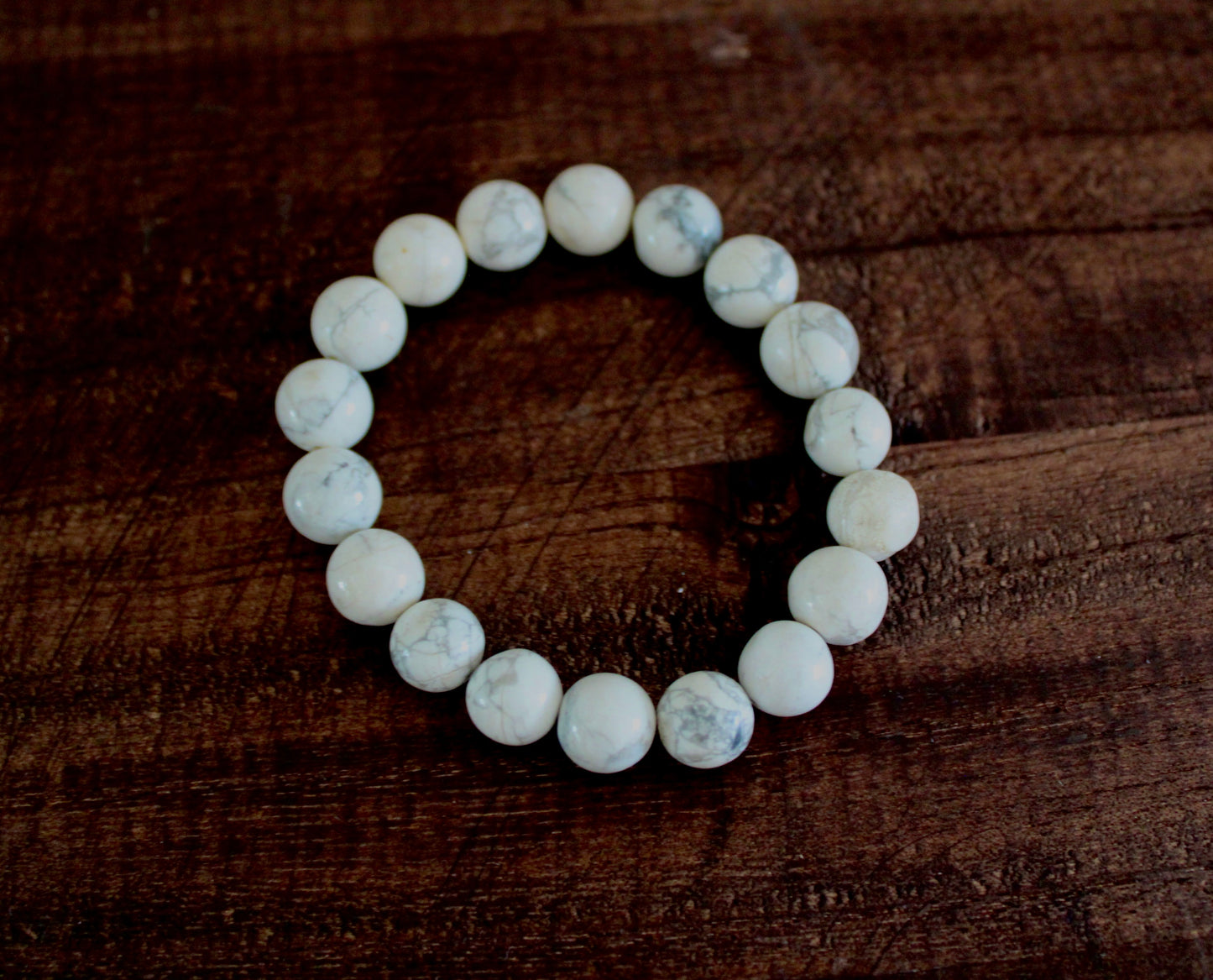 Howlite beaded bracelet