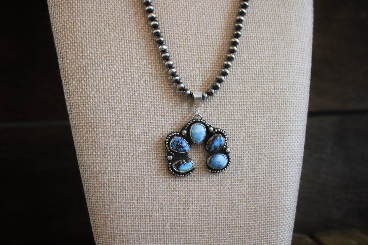 Golden Hills Naja Pendant