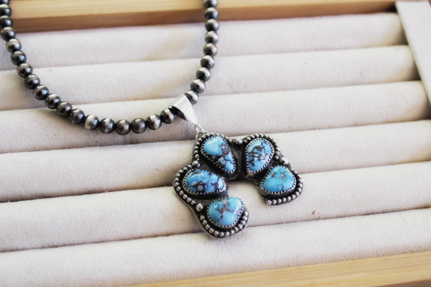 Golden Hills Naja Pendant