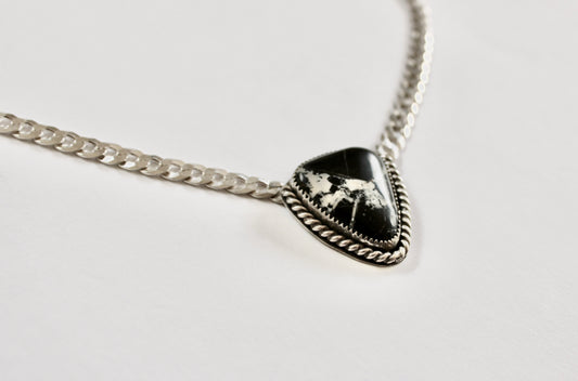 White Buffalo Turquoise Curb Chain Necklace