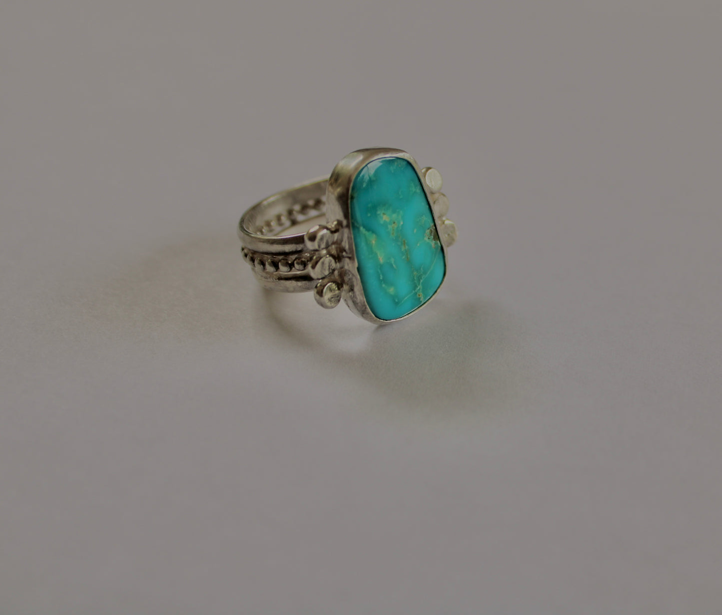 Size 8.5 Blue Gem Turquoise Ring