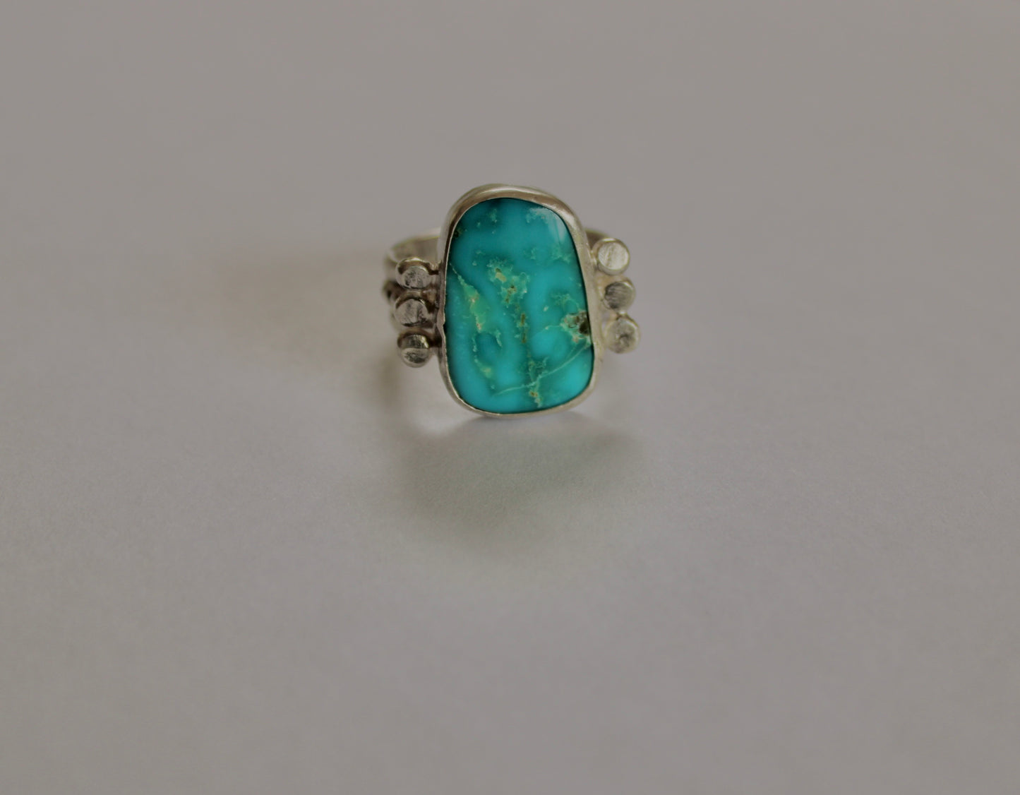 Size 8.5 Blue Gem Turquoise Ring