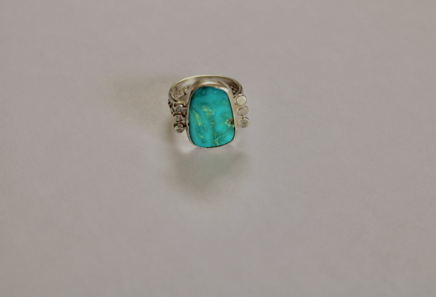 Size 8.5 Blue Gem Turquoise Ring