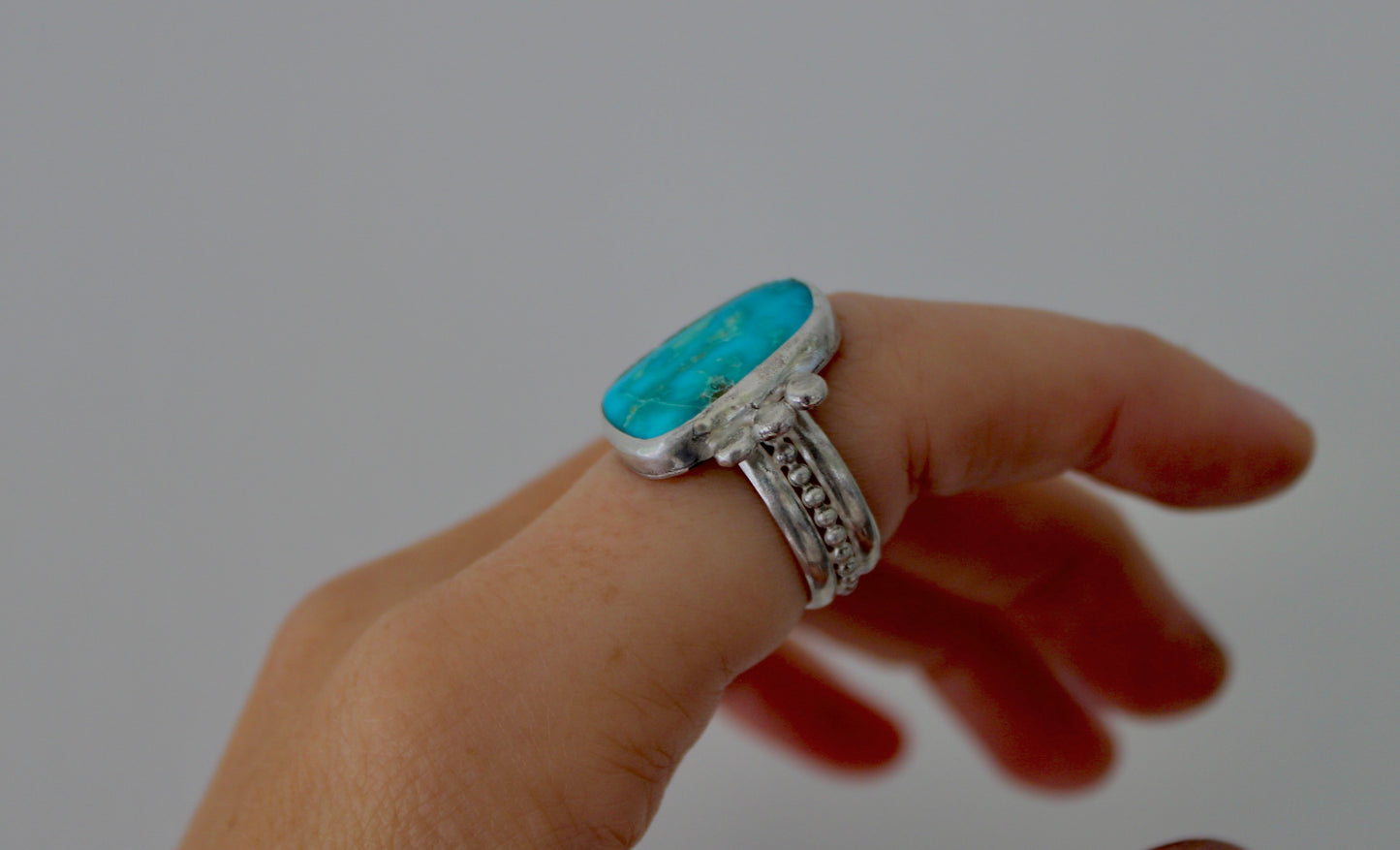 Size 8.5 Blue Gem Turquoise Ring
