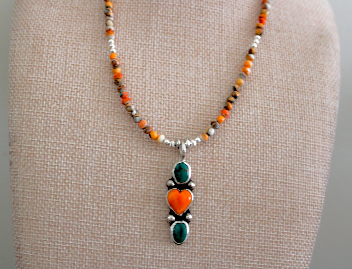 Spiny Oyster and Kingman Trio on Spiny Oyster Beaded Necklace