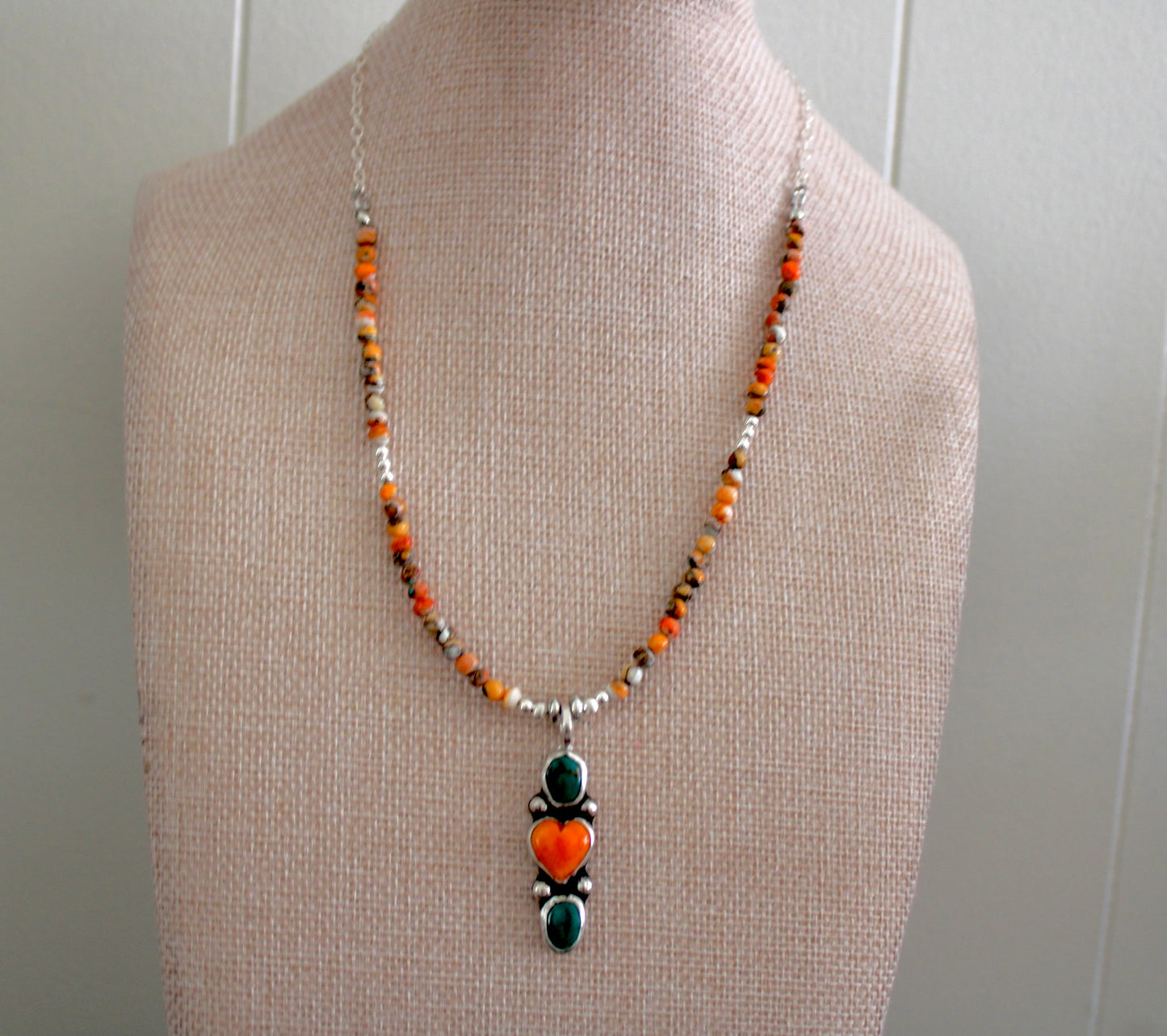 Spiny Oyster and Kingman Trio on Spiny Oyster Beaded Necklace