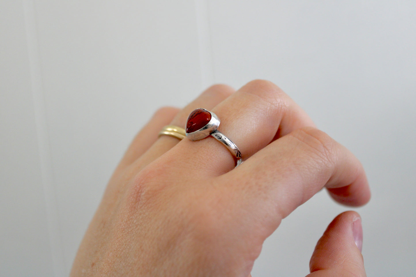 Red Howlite Heart Ring - size 7.5
