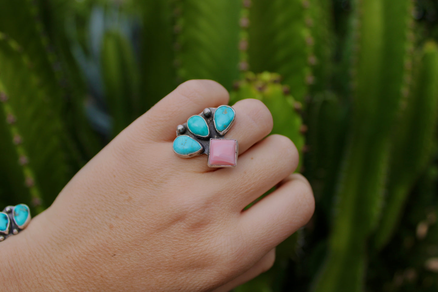 Pink Conch Shell with Sierra Bella Turquoise - size 6.5