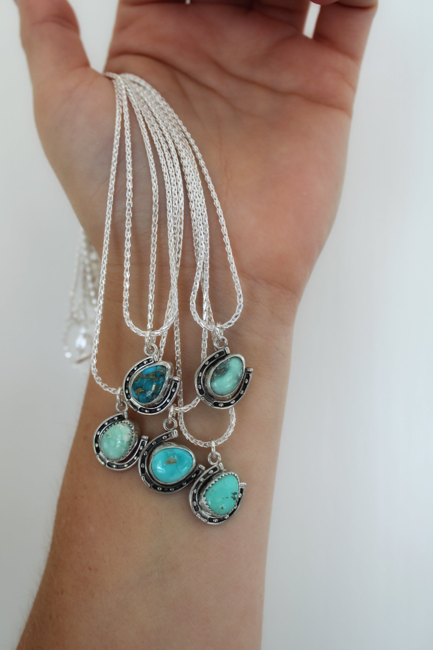 Horseshoe Campitos Necklace